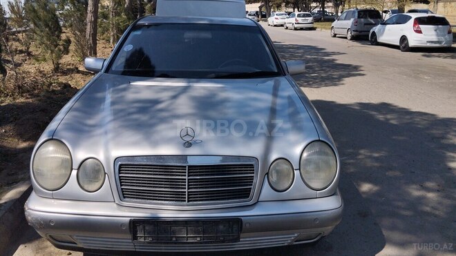 Mercedes E 240 1998, 224,050 km - 2.4 l - Bakı