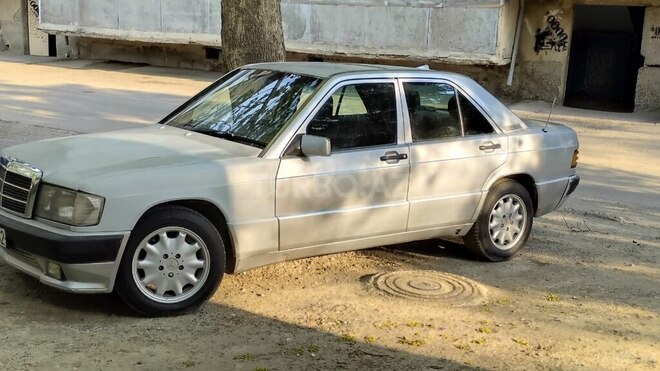 Mercedes 190 1990, 250,000 km - 1.8 l - Mingəçevir