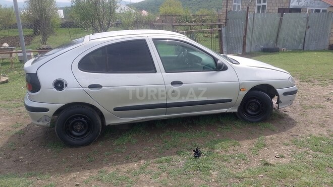 Renault Megane 1997, 100,000 km - 1.6 l - Bakı