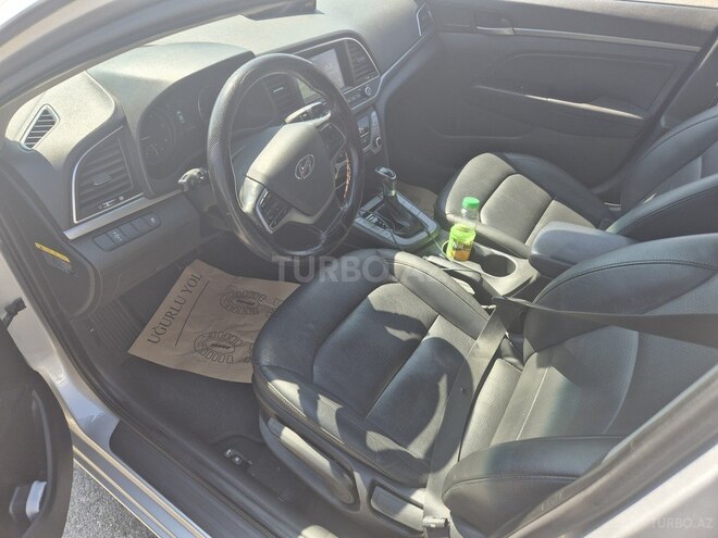 Hyundai Avante 2015, 271,000 km - 1.6 l - Bakı