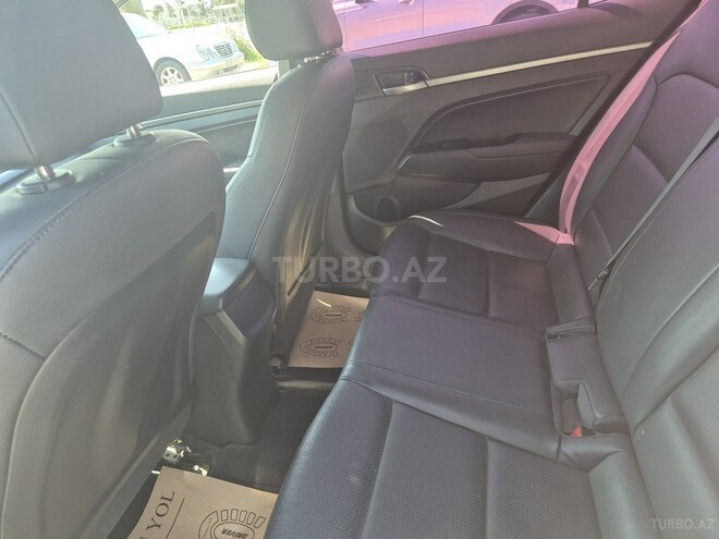 Hyundai Avante 2015, 271,000 km - 1.6 l - Bakı