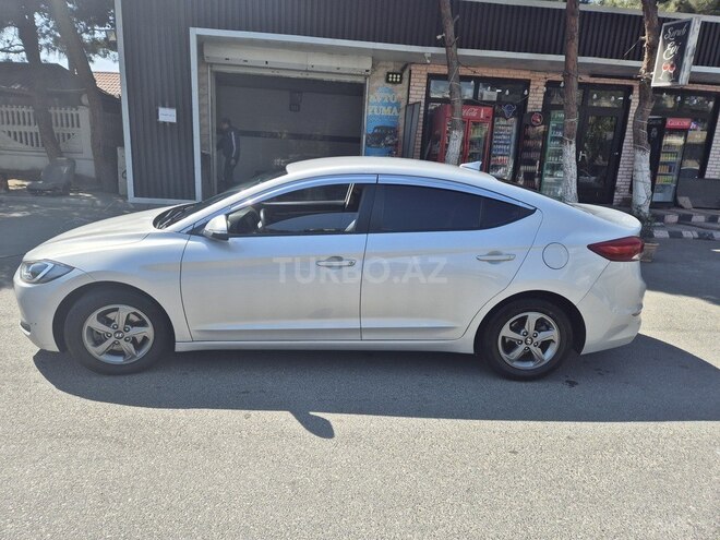 Hyundai Avante 2015, 271,000 km - 1.6 l - Bakı