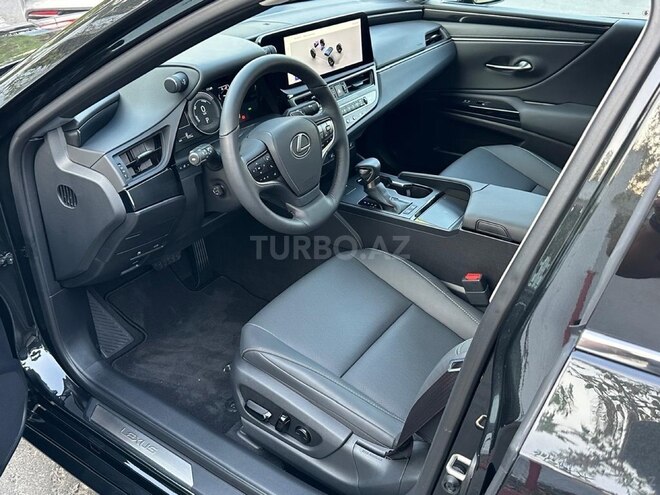 Lexus ES 300h-20