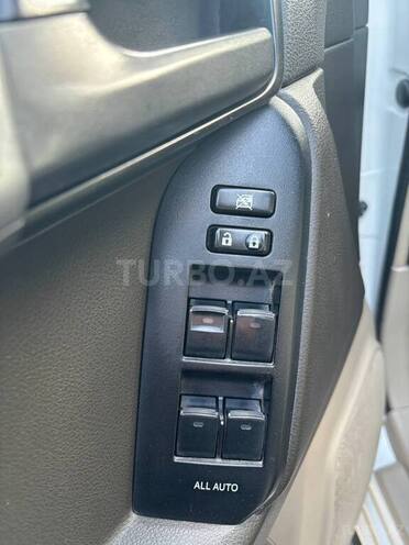 Toyota Land Cruiser Prado 2009, 160,000 km - 2.7 л - Qax
