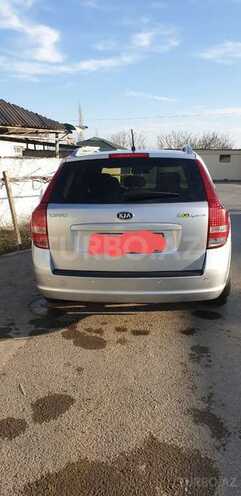 Kia Ceed 2009, 254,000 km - 1.6 л - Naftalan