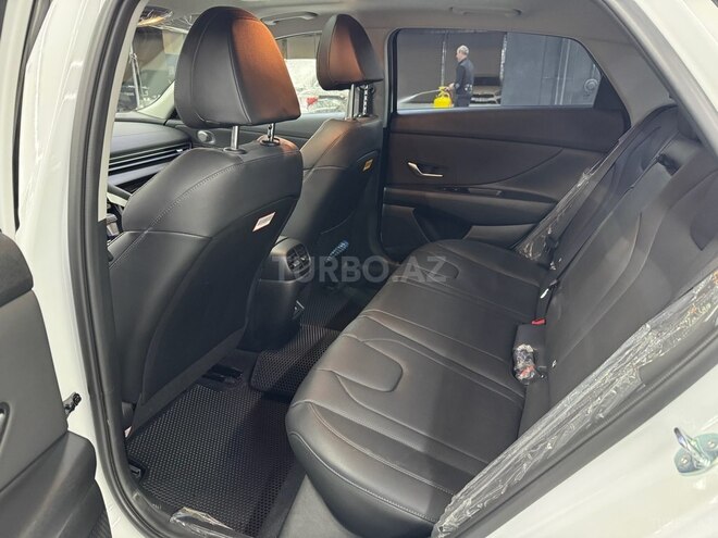 Hyundai Elantra 2024, 10,000 km - 1.6 l - Bakı
