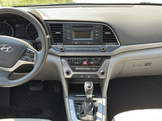 Hyundai Elantra 2017, 111,000 km - 2.0 l - Bakı