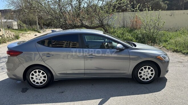 Hyundai Elantra 2017, 111,000 km - 2.0 l - Bakı