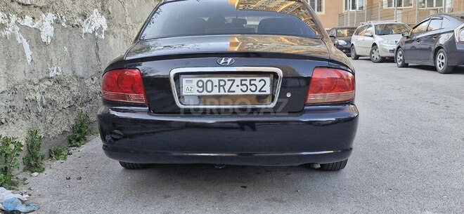 Hyundai Sonata-2