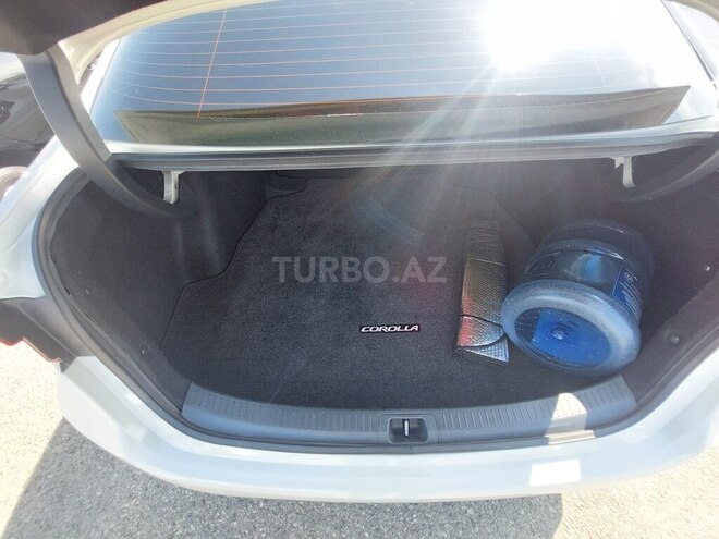 Toyota Corolla 2019, 140,000 km - 1.6 l - Bakı