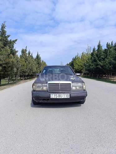 Mercedes E 250 1992, 357,000 km - 2.5 l - Bakı