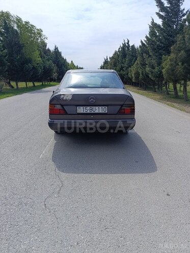 Mercedes E 250 1992, 357,000 km - 2.5 l - Bakı