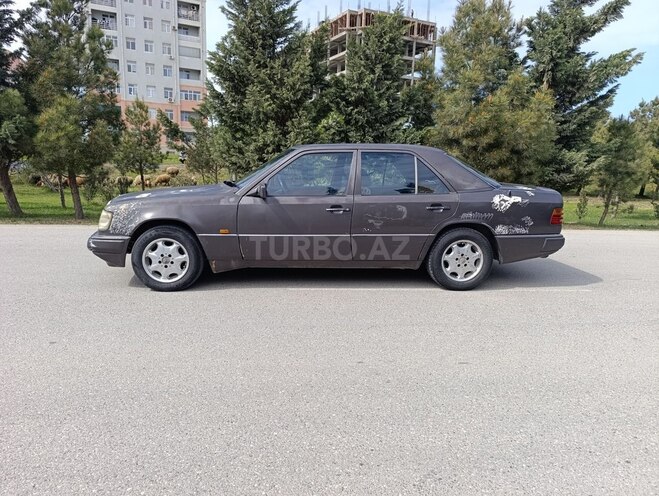 Mercedes E 250 1992, 357,000 km - 2.5 l - Bakı