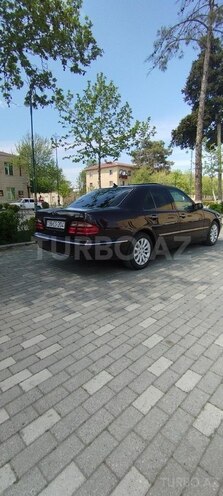 Mercedes E 220 d 2001, 467,500 km - 2.2 л - İmişli