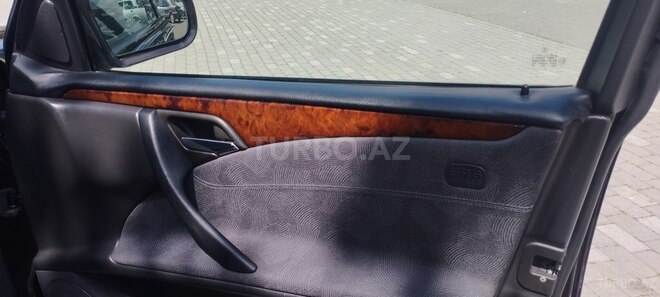 Mercedes E 220 d 2001, 467,500 km - 2.2 л - İmişli