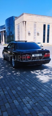 Mercedes E 220 d 2001, 467,500 km - 2.2 л - İmişli