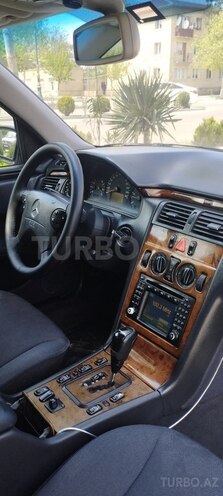 Mercedes E 220 d 2001, 467,500 km - 2.2 л - İmişli