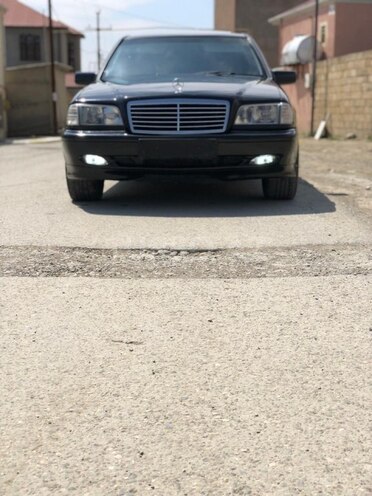 Mercedes C 230 2000, 247,000 km - 2.3 л - Bakı