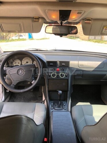 Mercedes C 230 2000, 247,000 km - 2.3 л - Bakı