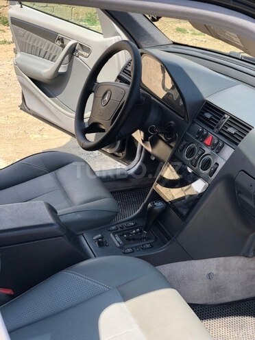 Mercedes C 230 2000, 247,000 km - 2.3 л - Bakı