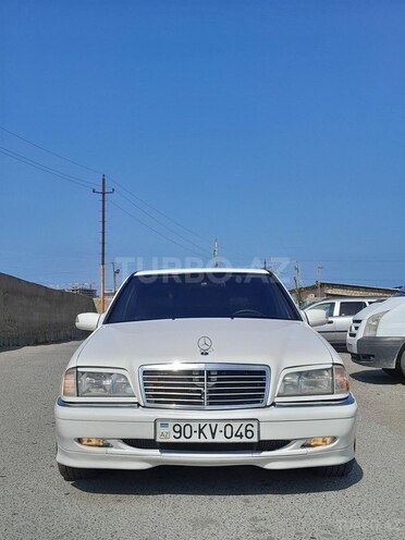 Mercedes C 230 1999, 340,000 km - 2.3 l - Quba