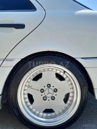 Mercedes C 230 1999, 340,000 km - 2.3 l - Quba