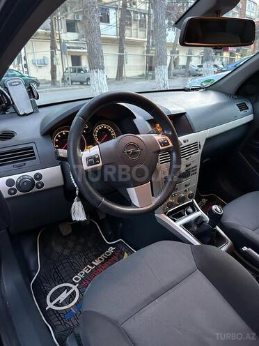 Opel Astra 2008, 286,000 km - 1.4 l - Bakı