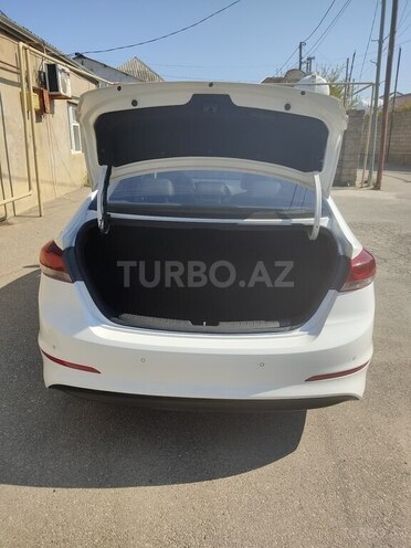 Hyundai Avante 2016, 178,000 km - 1.6 l - Bakı