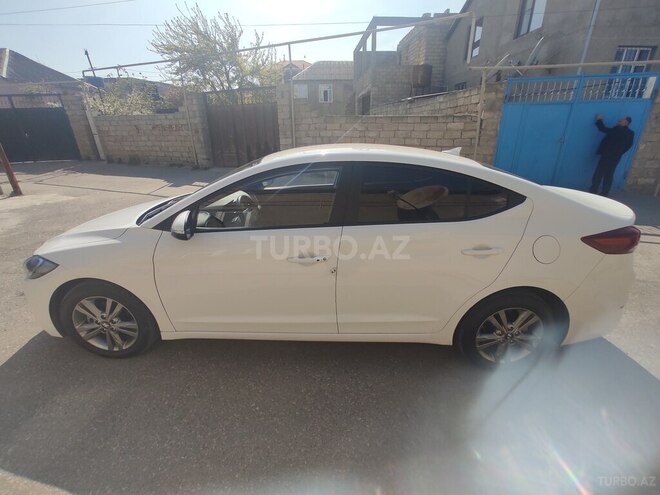 Hyundai Avante 2016, 178,000 km - 1.6 l - Bakı