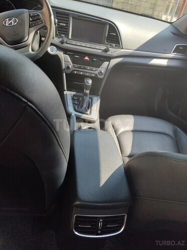 Hyundai Avante 2016, 178,000 km - 1.6 l - Bakı