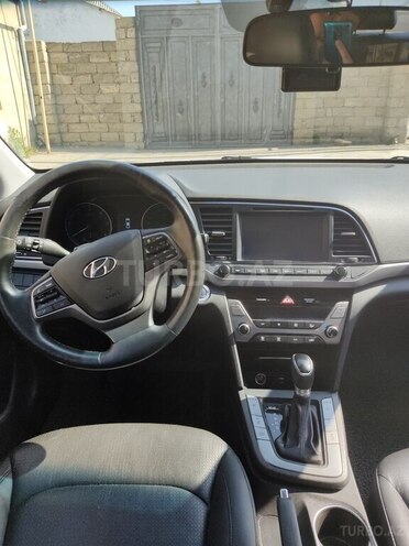 Hyundai Avante 2016, 178,000 km - 1.6 l - Bakı