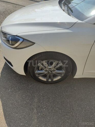 Hyundai Avante 2016, 178,000 km - 1.6 l - Bakı