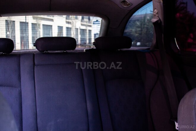 Mercedes C 220 d 2003, 334,876 km - 2.2 l - Bakı