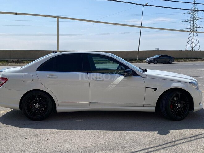 Mercedes C 200 2010, 271,900 km - 1.8 л - Bakı
