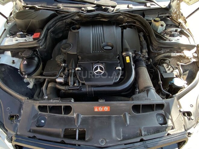 Mercedes C 200 2010, 271,900 km - 1.8 л - Bakı