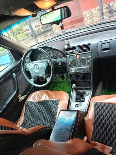 Mercedes C 250 d 1994, 111,111 km - 2.5 l - Masallı