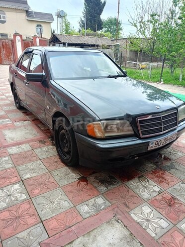 Mercedes C 250 d 1994, 111,111 km - 2.5 l - Masallı