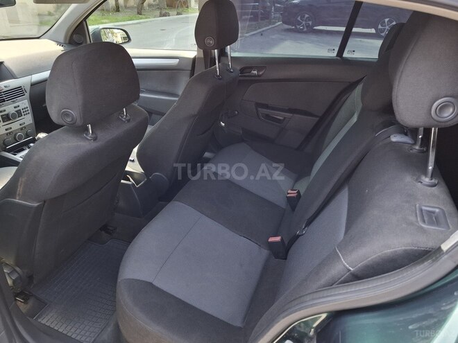 Opel Astra 2004, 300,000 km - 1.4 l - Bakı