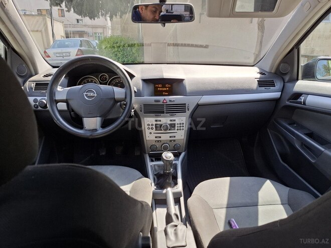 Opel Astra 2004, 300,000 km - 1.4 l - Bakı