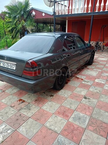 Mercedes C 250 d 1994, 111,111 km - 2.5 l - Masallı