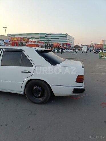 Mercedes E 200 d 1987, 333,333 km - 2.0 л - Ağcabədi