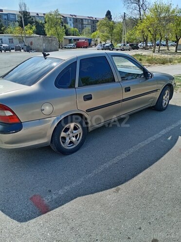 Opel Vectra 1996, 390,000 km - 1.8 l - Sumqayıt