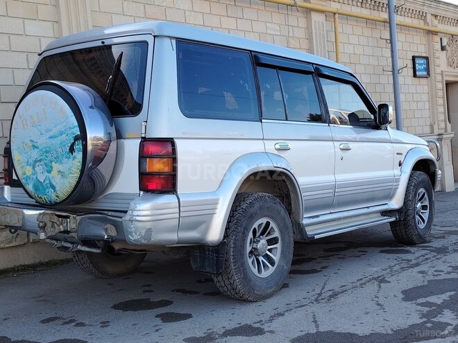 Mitsubishi Pajero 1994, 480,000 km - 2.8 л - Bakı