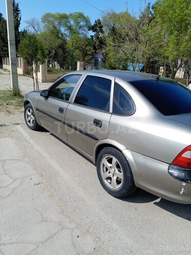 Opel Vectra 1996, 390,000 km - 1.8 l - Sumqayıt