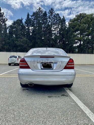 Mercedes C 250 2005, 258,000 km - 2.5 l - Bakı