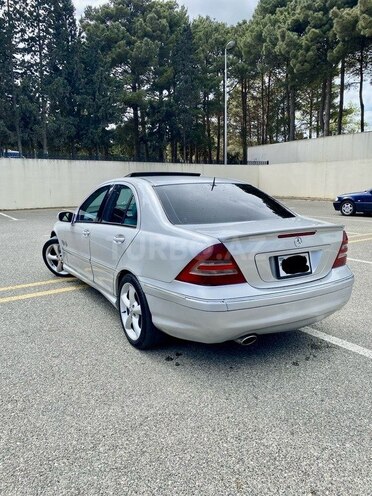 Mercedes C 250 2005, 258,000 km - 2.5 l - Bakı