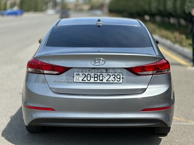 Hyundai Elantra 2017, 120,000 km - 2.0 л - Gəncə