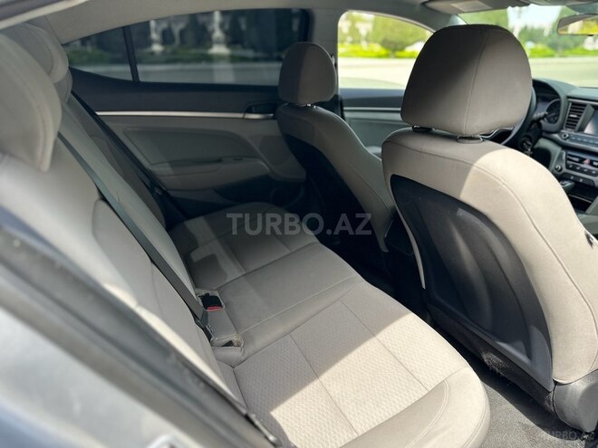 Hyundai Elantra 2017, 120,000 km - 2.0 л - Gəncə