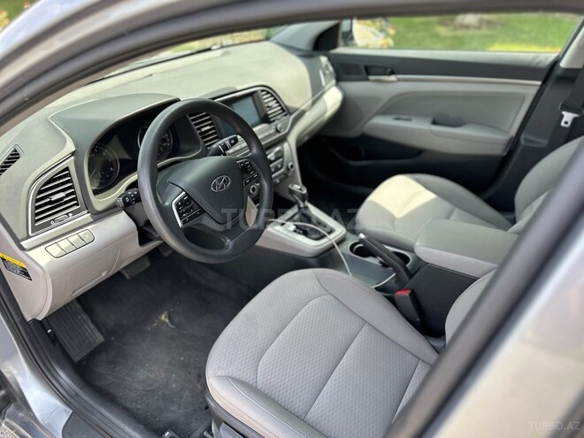 Hyundai Elantra 2017, 120,000 km - 2.0 л - Gəncə