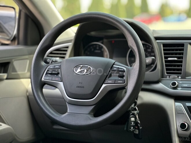 Hyundai Elantra 2017, 120,000 km - 2.0 л - Gəncə